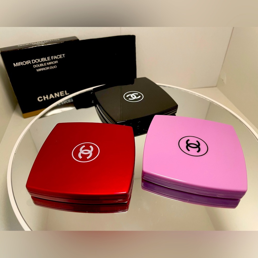 COPY - Chanel purse mirror